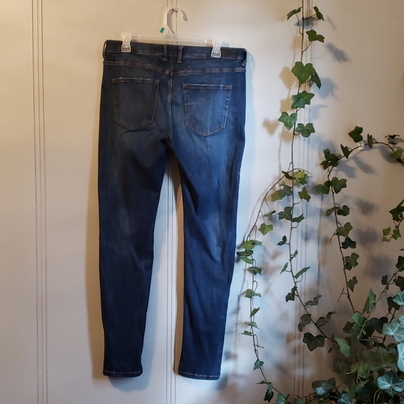 Jeans - Picture 3 of 5